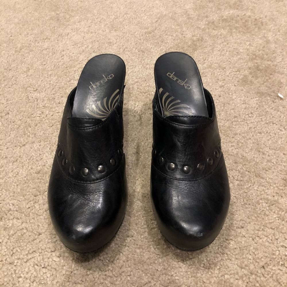 EUC Dansko shoes